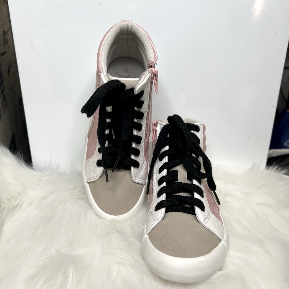 JUSTICE GIRLS’ IRIS SNEAKERS - Size 2Y